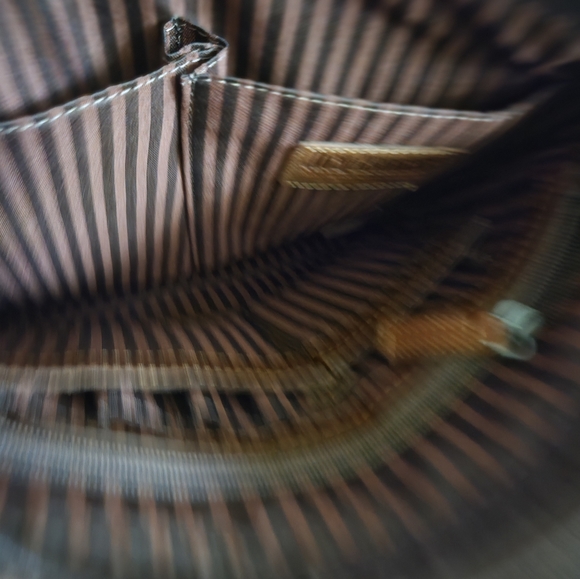 Jack George's Voyager Crossbody - Picture 8 of 8